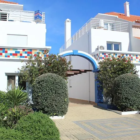 Carlota House - Daire